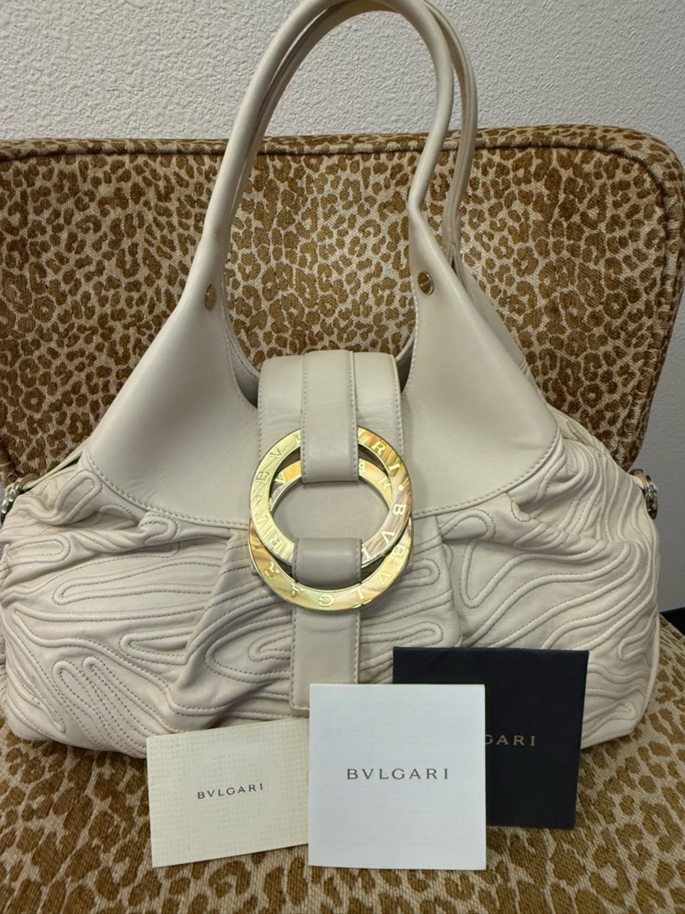💯Auth Bvlgari Cream Leather Shoulder Bag/Satchel w Gold BVLGARI Rings &hardware